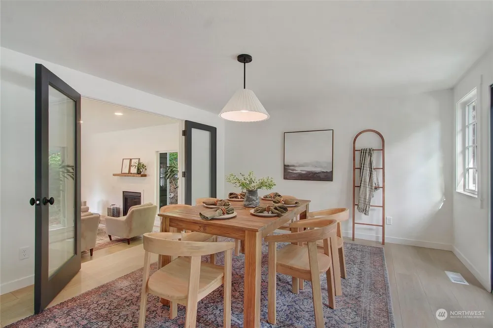 14314 Somerset Blvd SE, Bellevue, WA 98006