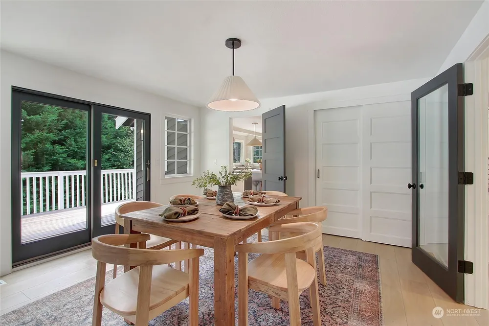 14314 Somerset Blvd SE, Bellevue, WA 98006
