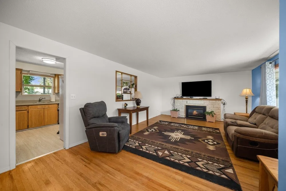 6420 N Fotheringham St, Spokane, WA 99208