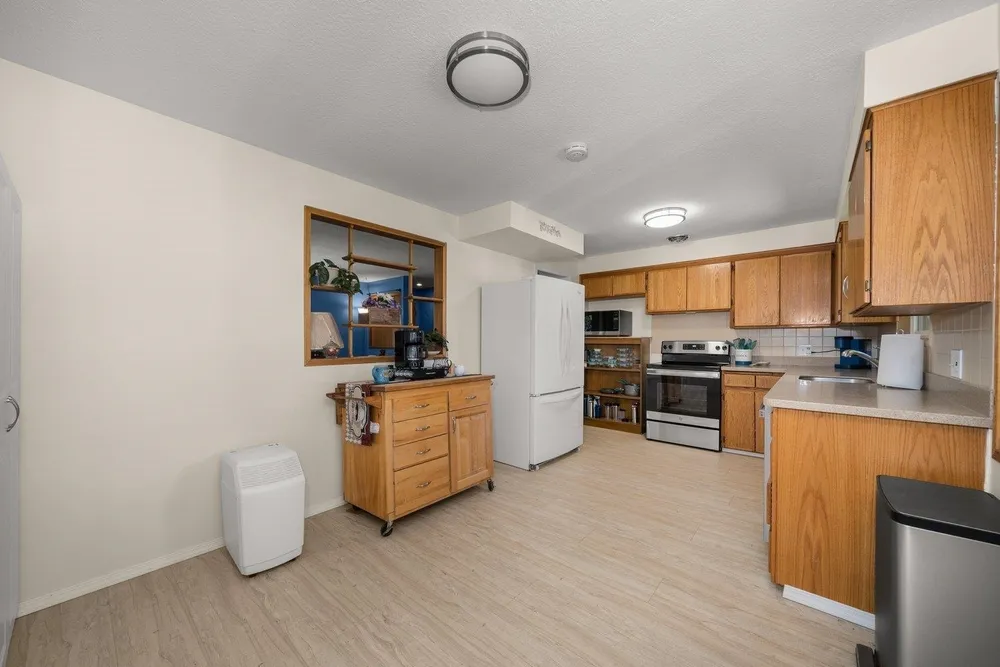 6420 N Fotheringham St, Spokane, WA 99208