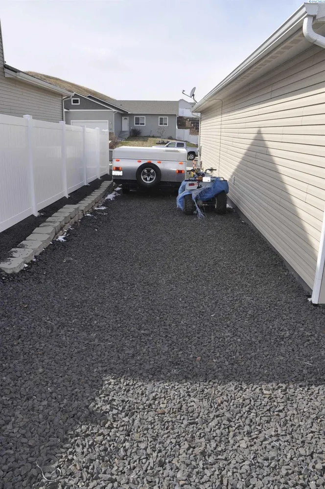 1040 Corral Ct, Pullman, WA 99163