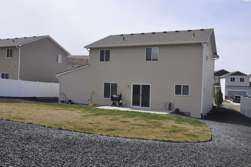 1040 Corral Ct, Pullman, WA 99163
