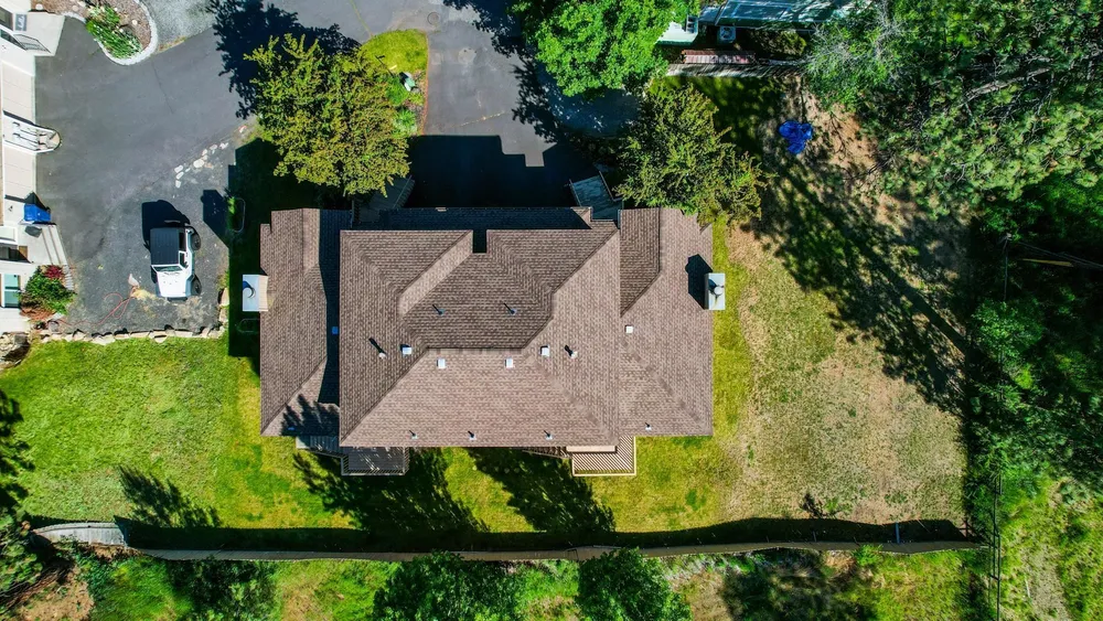 10003 N Stevens Ln, Spokane, WA 99218