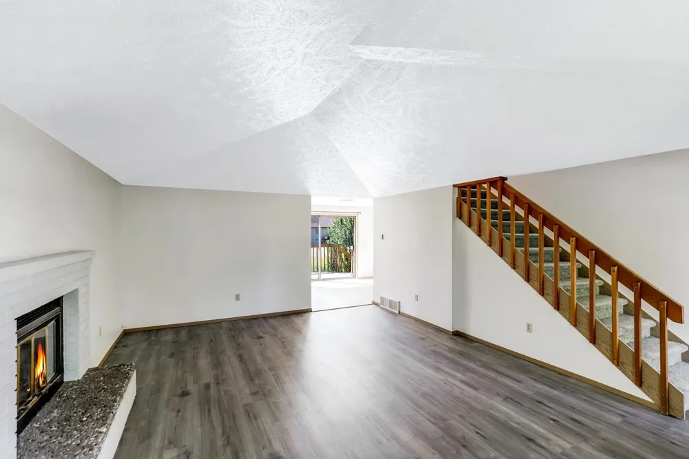 10003 N Stevens Ln, Spokane, WA 99218