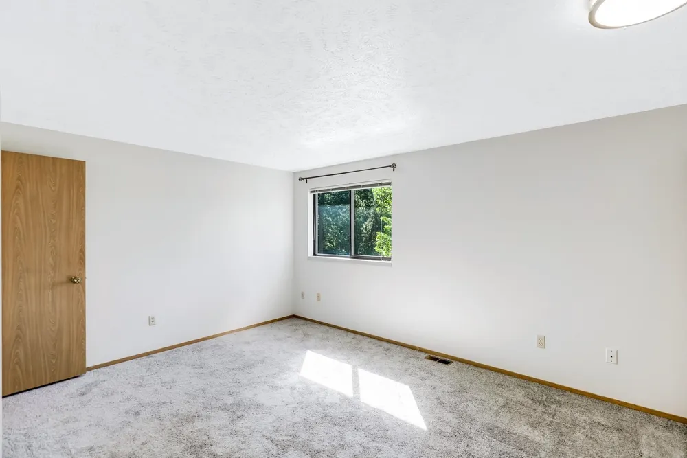 10003 N Stevens Ln, Spokane, WA 99218