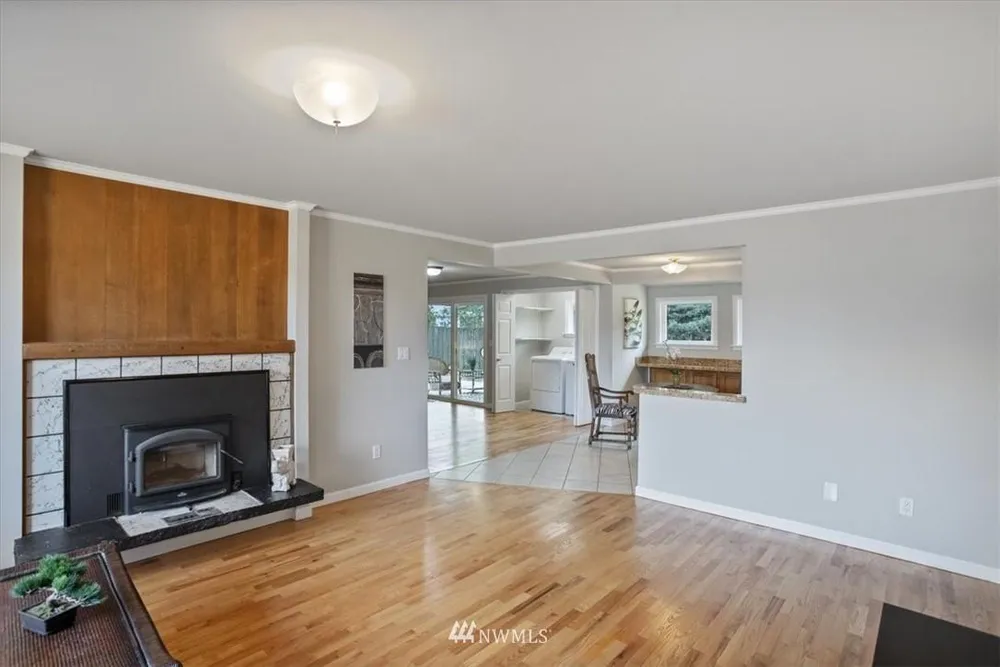 10509 SE 237th St, Kent, WA 98031