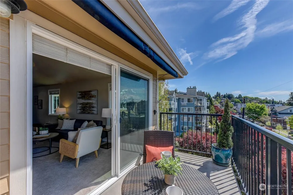 6910 California Ave SW, Seattle, WA 98136