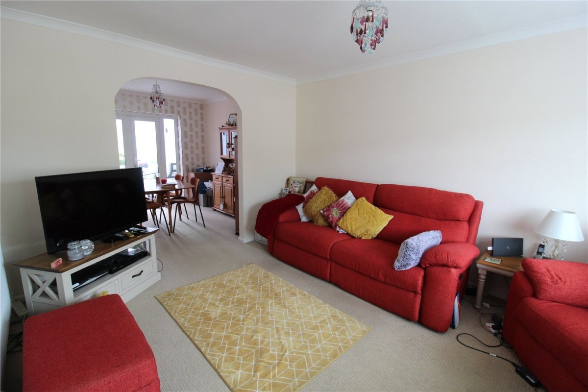 3 bedroom property for sale in Rectory Avenue, Rochford, Essex, SS4