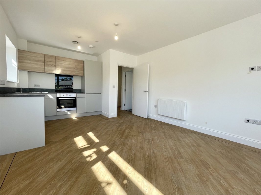 2 bedroom property to let in 311 Wimborne Road, Poole, Dorset, BH15 £