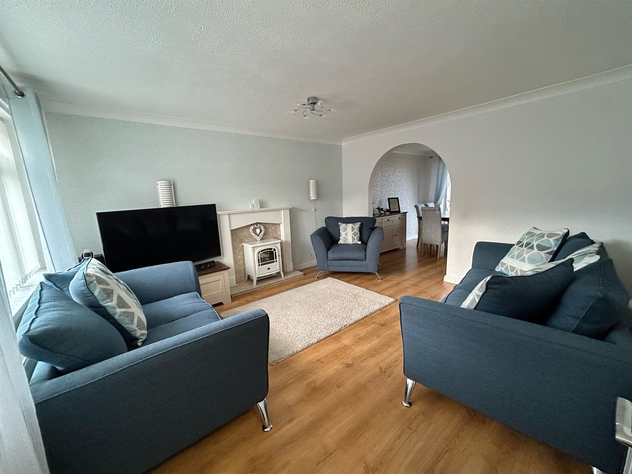 Peter Alan Estate Agents in Caerphilly Sell, Buy, Mortgages, Let or