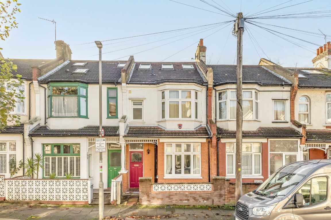 Jacksons 4 bedroom property for sale in Brudenell Road, Tooting £