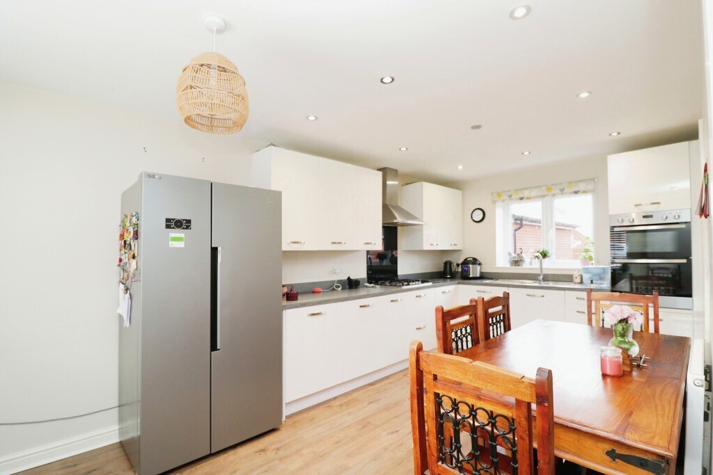 4 bedroom property in Roundhouse Drive, Cawston, Rugby Guide price £