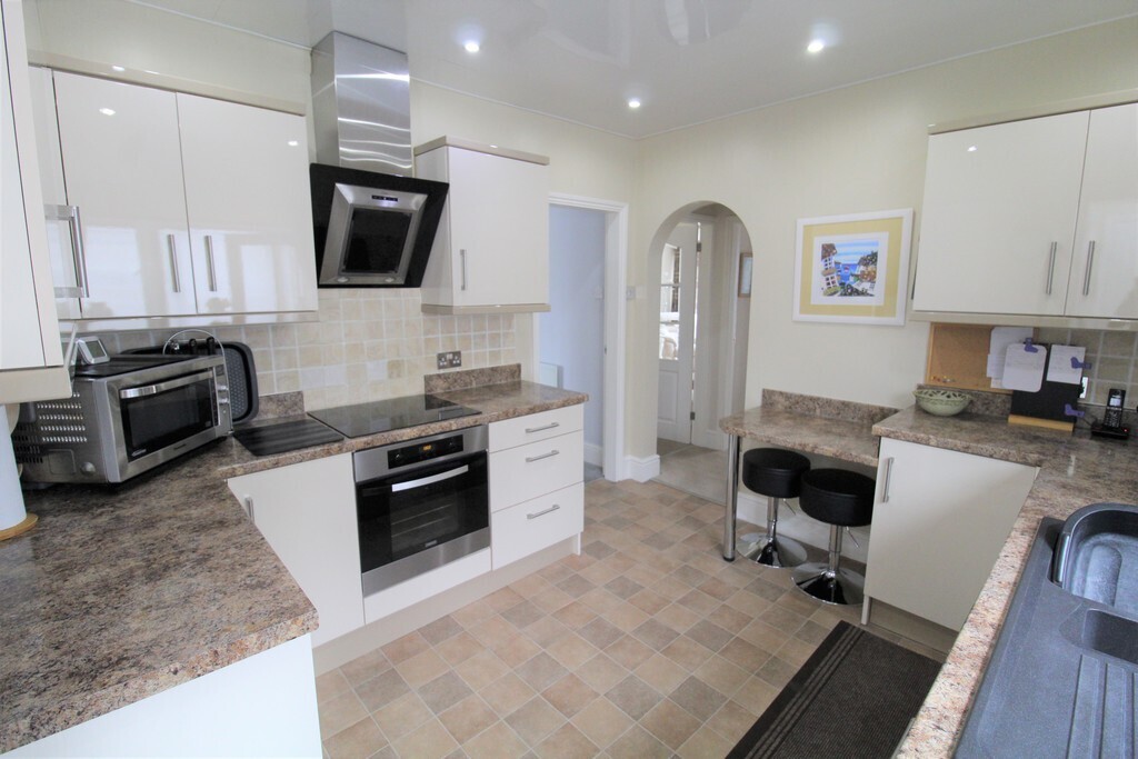 2 bedroom property for sale in Blyth Road, Oldcotes, Worksop Offers