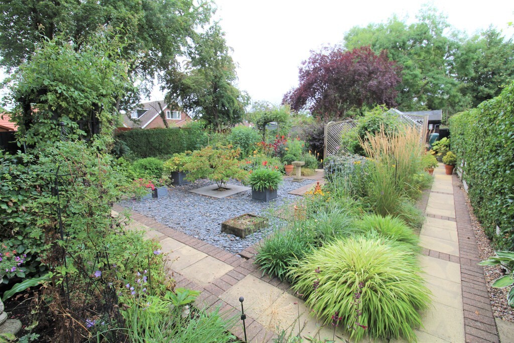 2 bedroom property for sale in Blyth Road, Oldcotes, Worksop Offers