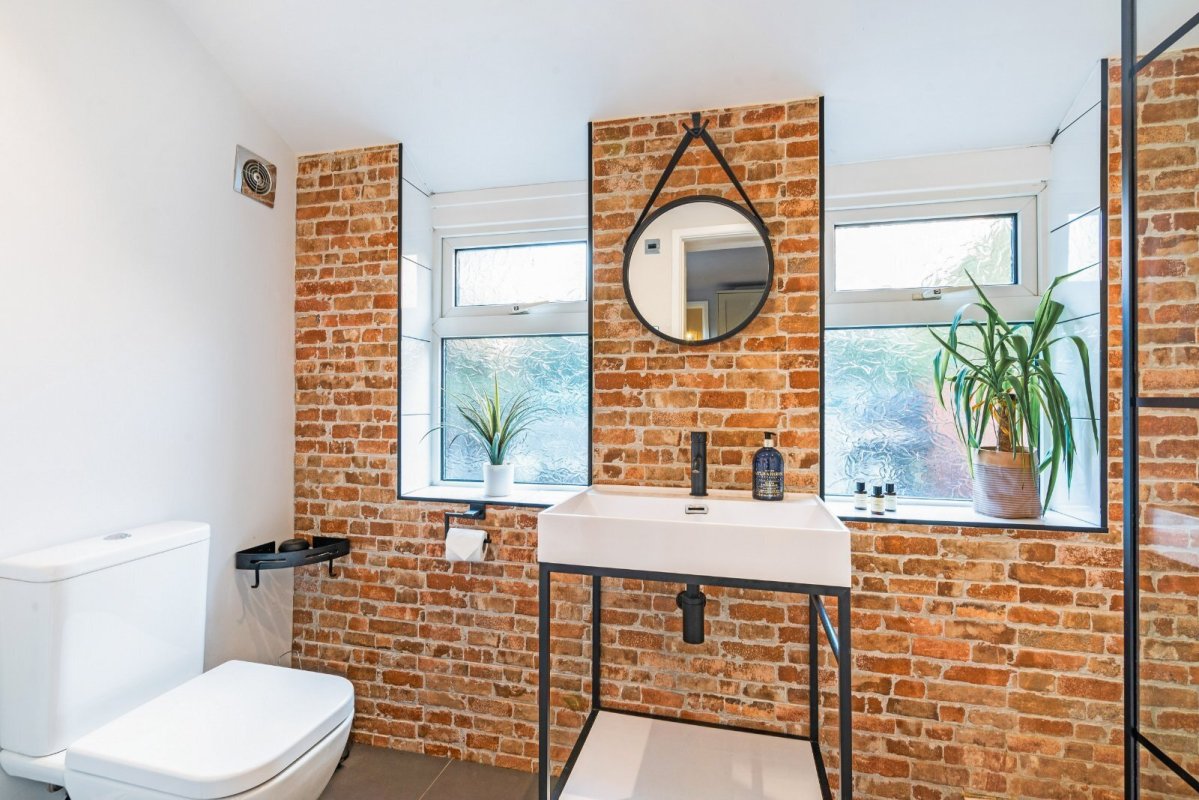 3 bedroom property for sale in Approach Road, Ashley Cross, Poole