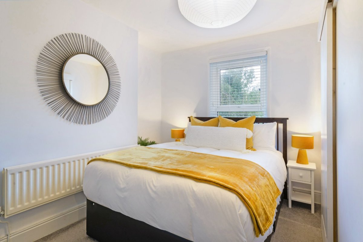 3 bedroom property for sale in Approach Road, Ashley Cross, Poole