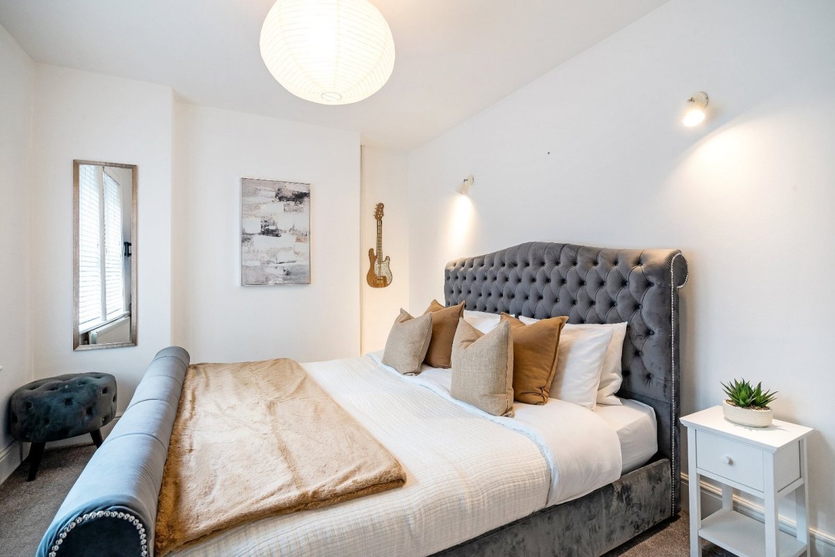 3 bedroom property for sale in Approach Road, Ashley Cross, Poole