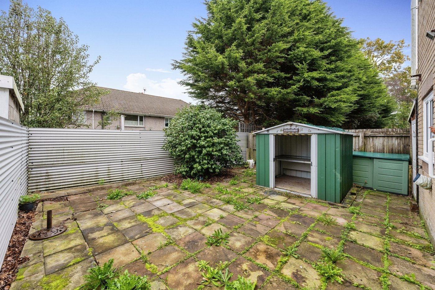 3 bedroom property for sale in Jubilee Crescent, Sarn, Bridgend Guide