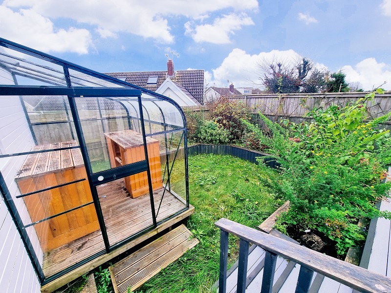 3 bedroom property for sale in Pyle Road, Swansea, City And