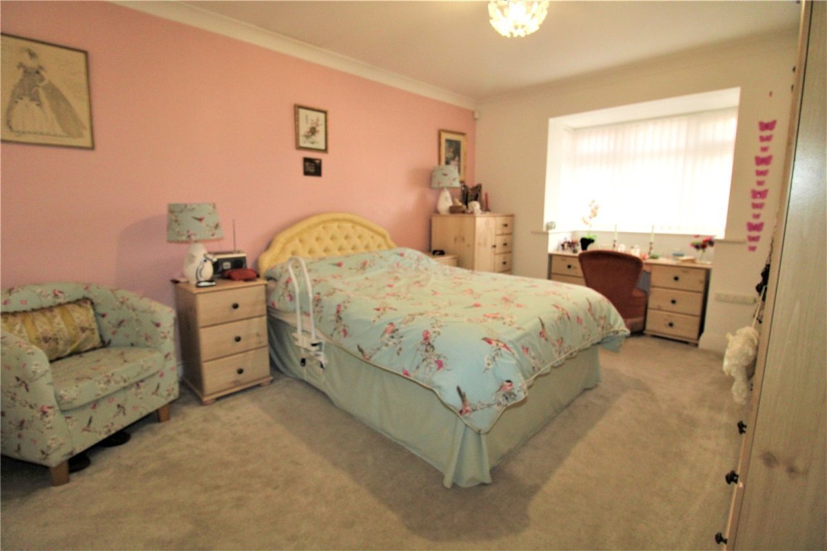 3 bedroom property for sale in Evelyn Road, Bournemouth, BH9 £415,000