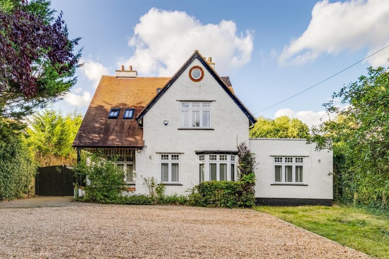 5 bedroom property for sale in Hitchin Road, Letchworth Garden City Guide price £1,400,000