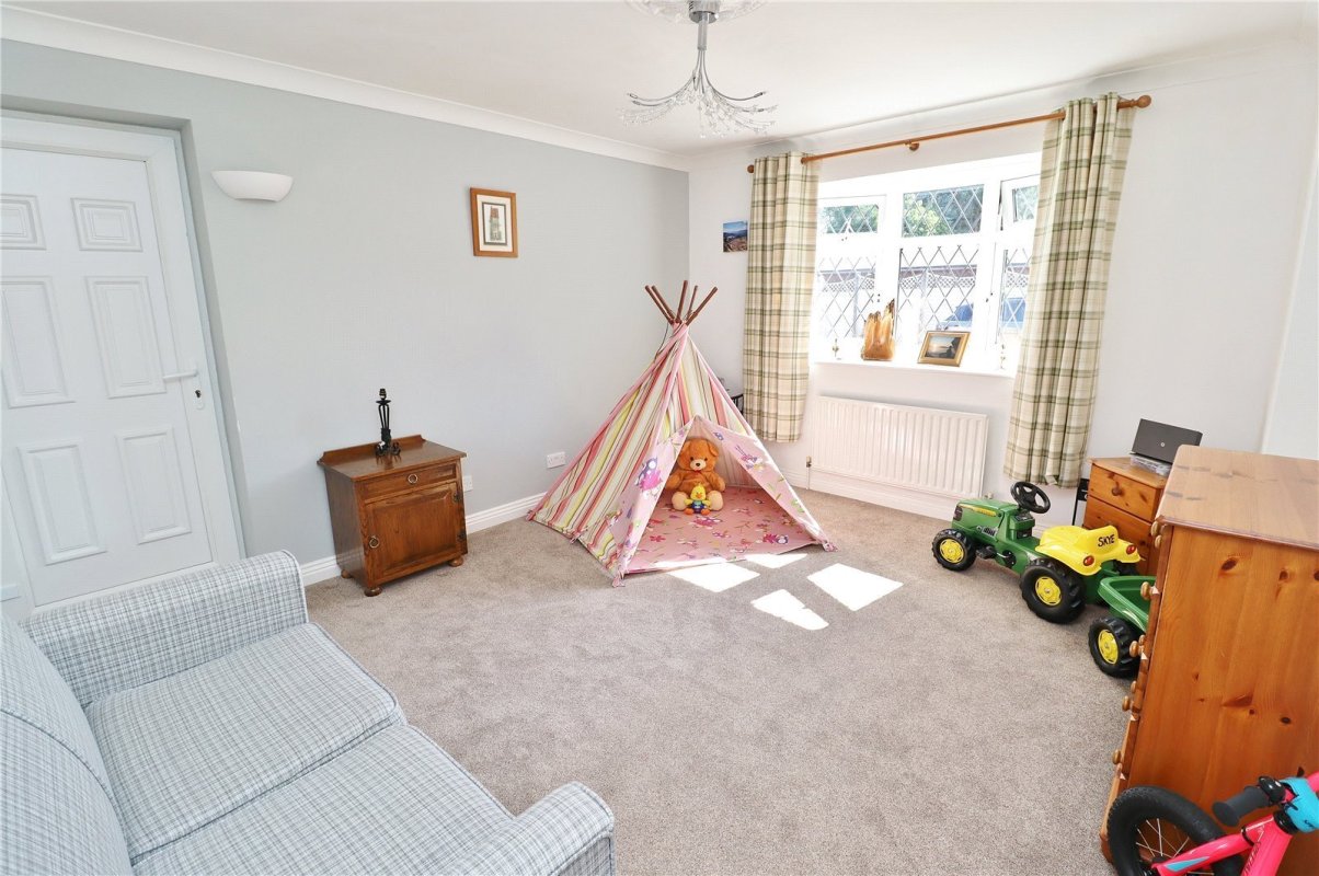 4 bedroom property for sale in The Forestside, Verwood, Dorset, BH31