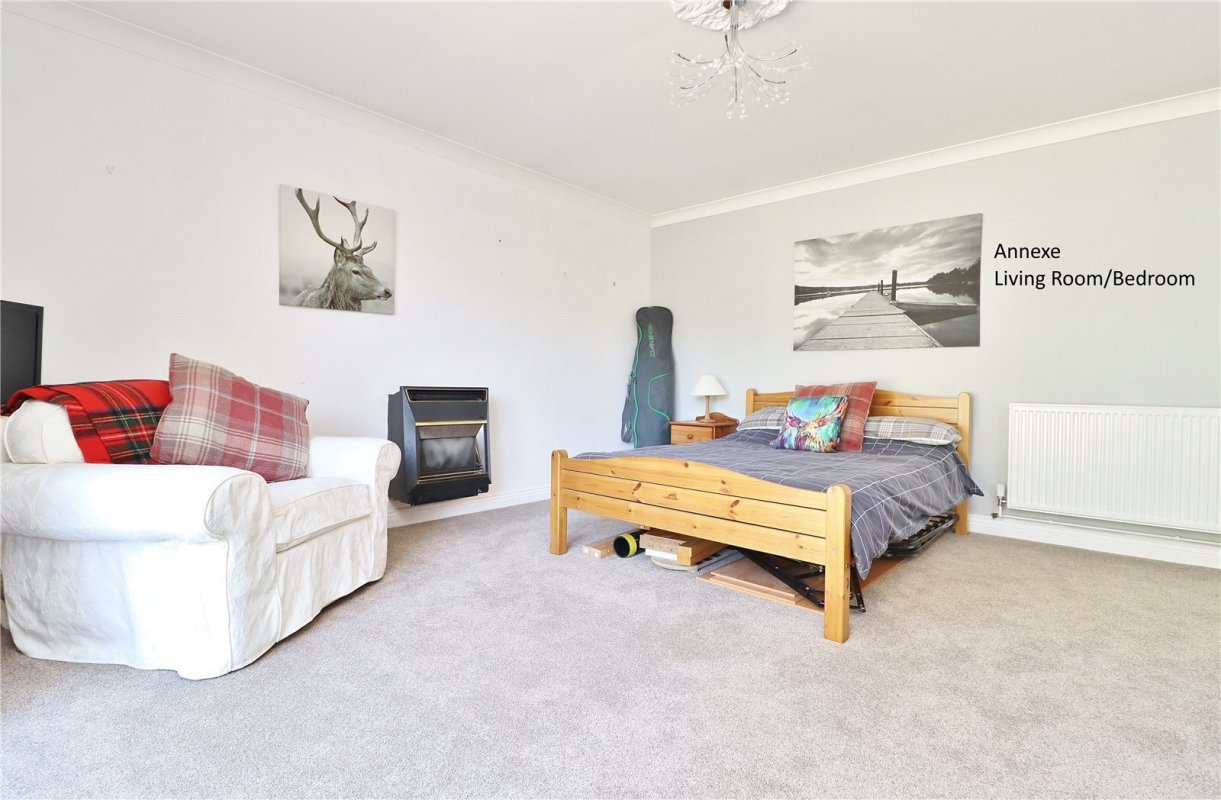 4 bedroom property for sale in The Forestside, Verwood, Dorset, BH31