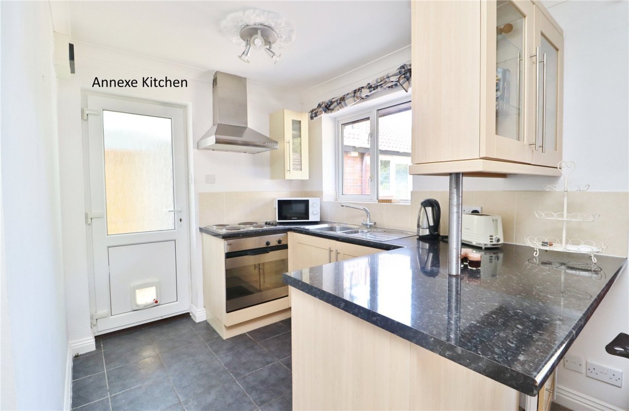 4 bedroom property for sale in The Forestside, Verwood, Dorset, BH31