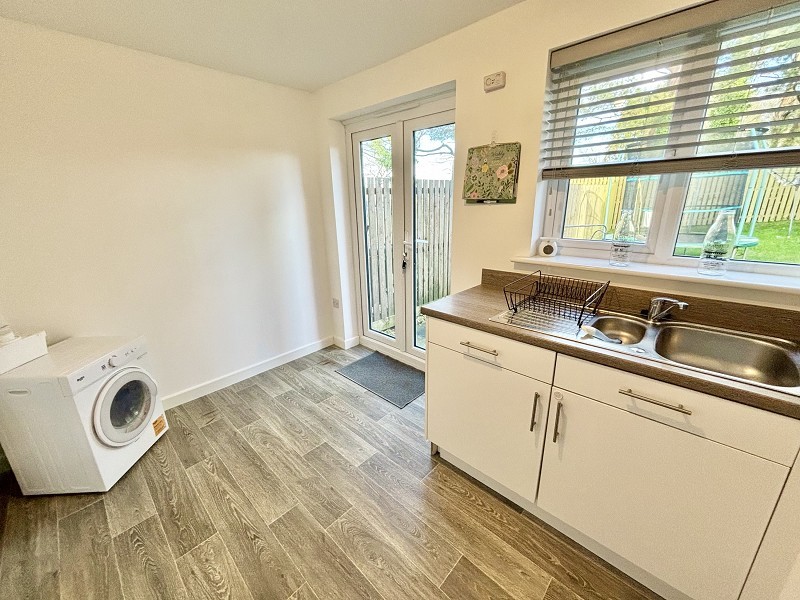 3 bedroom property for sale in Heol Alfred Wallace, Rhos, Pontardawe