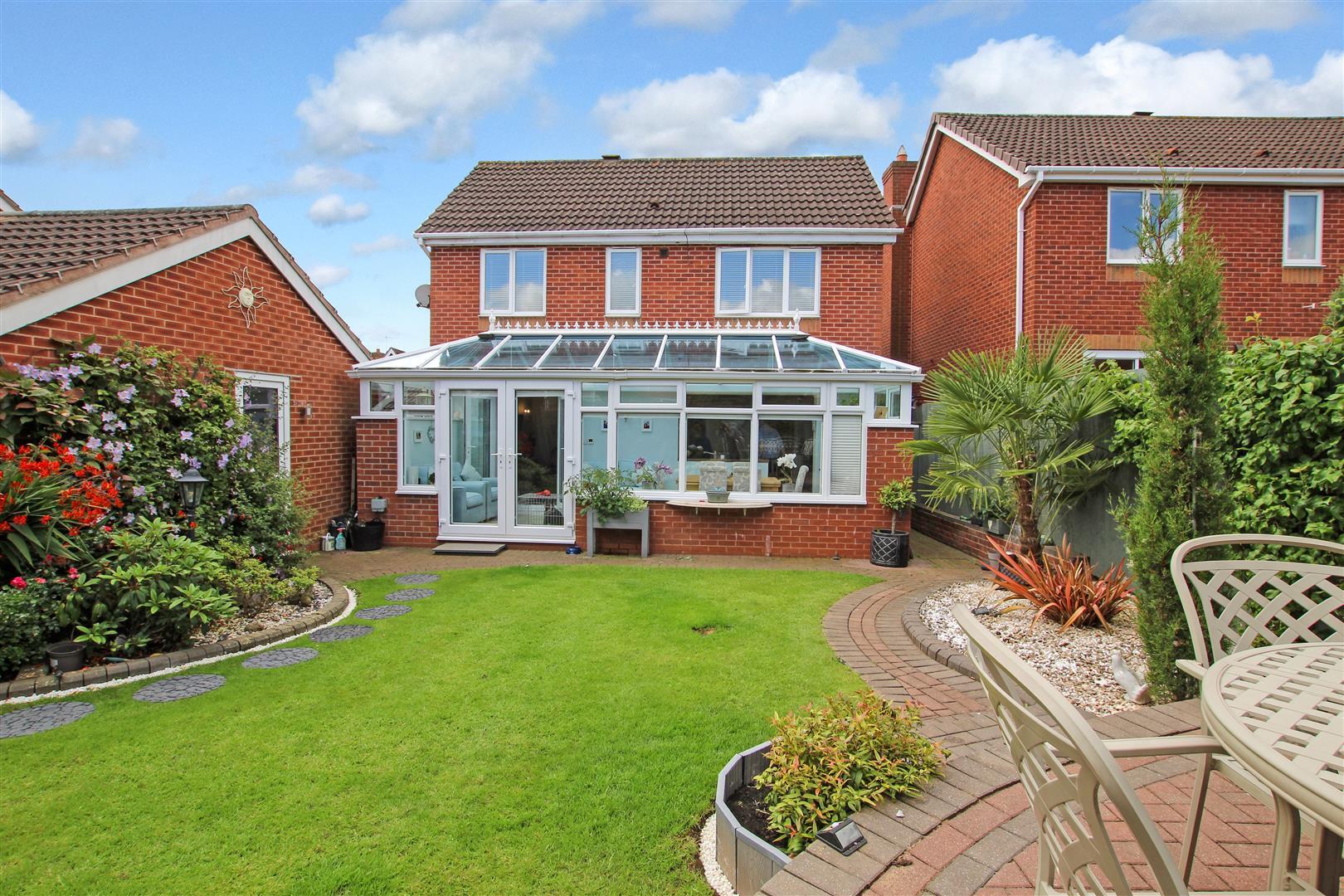 4 bedroom property for sale in Blackthorn Way, Measham, Swadlincote £340,000