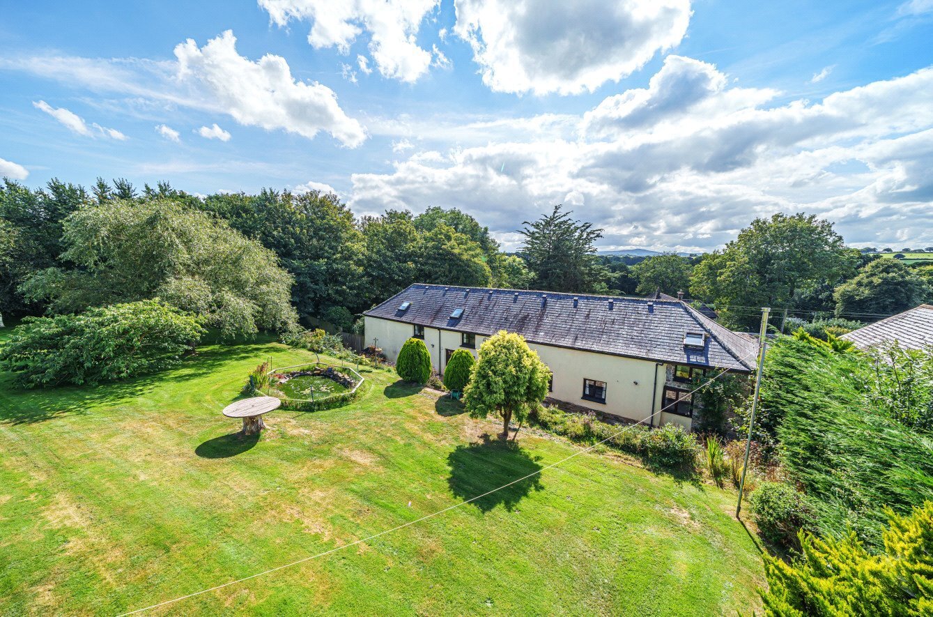 5 bedroom property for sale in Wellsprings Lane, Sampford Courtenay, Okehampton, EX20 Guide