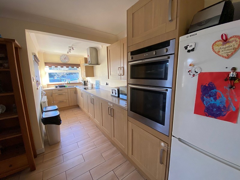 3 bedroom property for sale in Park Avenue, Glynneath, Neath, Neath