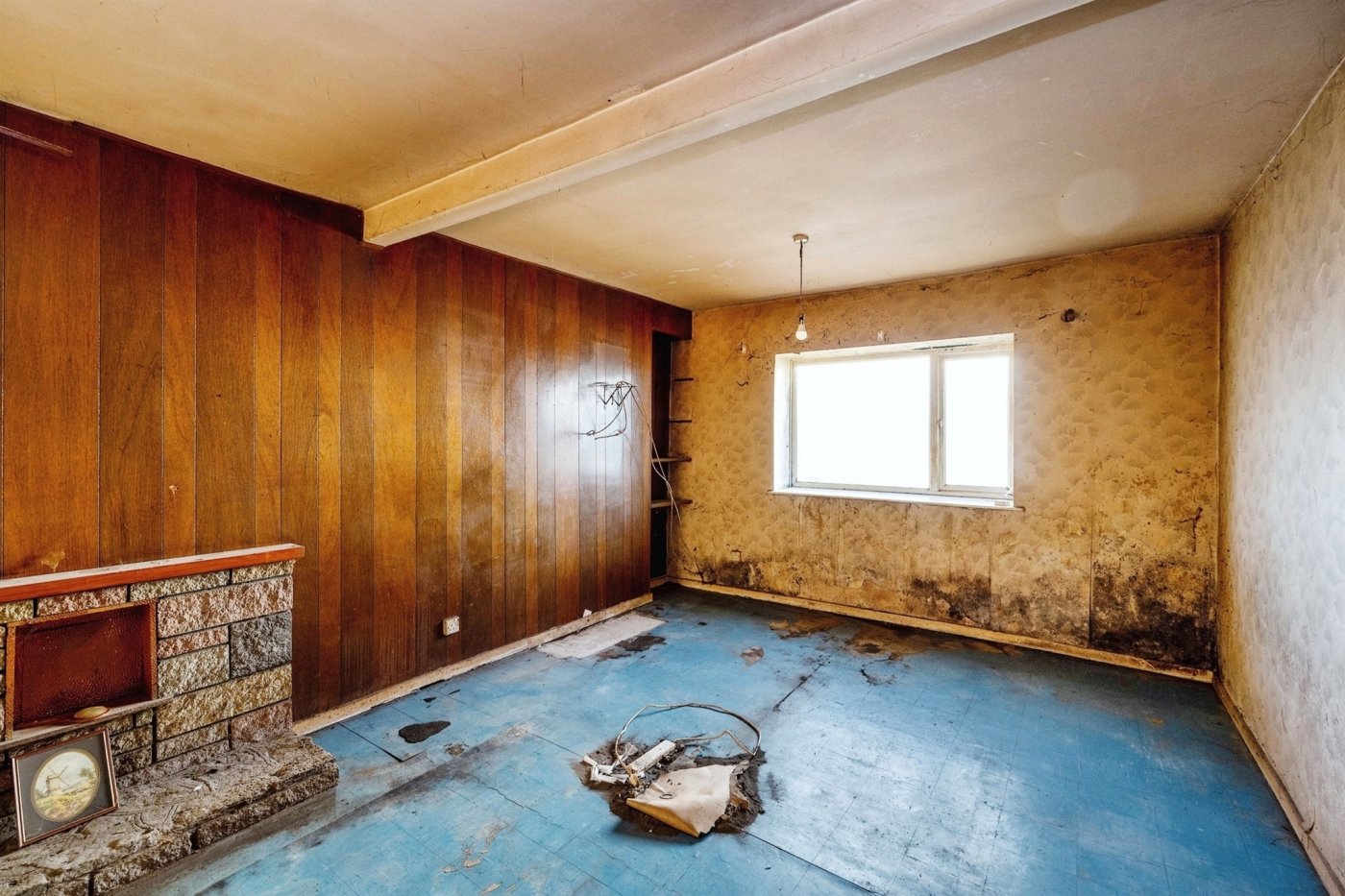 3 bedroom property for sale in New Road, Cilfrew, Neath Offers over £