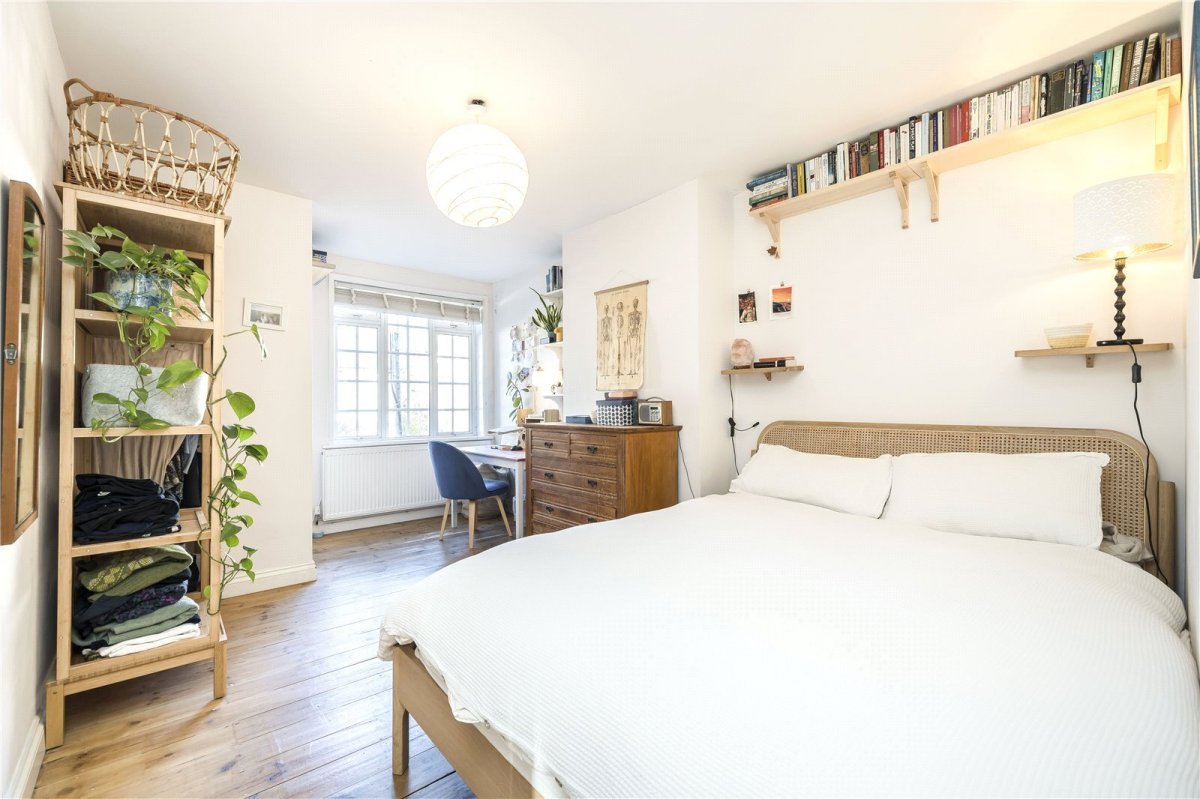 Conran 2 bedroom property for sale in Rokeby Road, Brockley, SE4 £