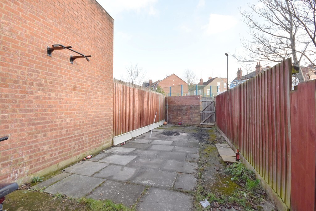 3 bedroom property for sale in Eagle Street, Coventry, CV1 4GQ Offers
