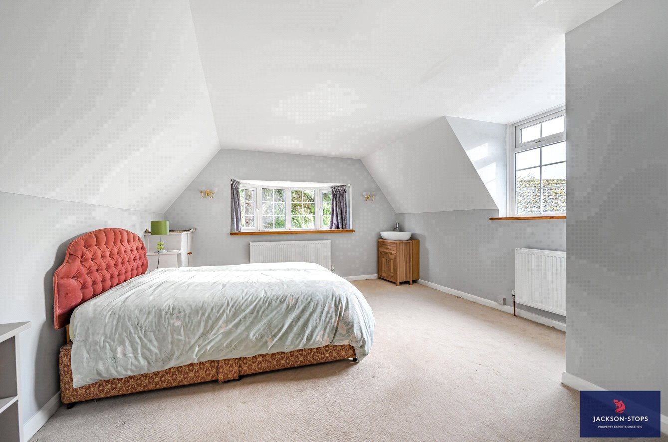 JacksonStops 3 bedroom property for sale in Gate Lane, Broughton