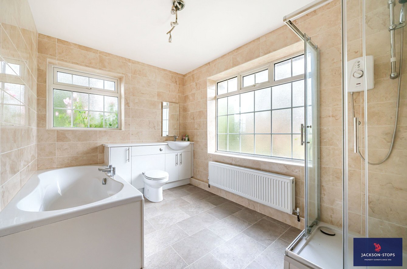 JacksonStops 3 bedroom property for sale in Gate Lane, Broughton