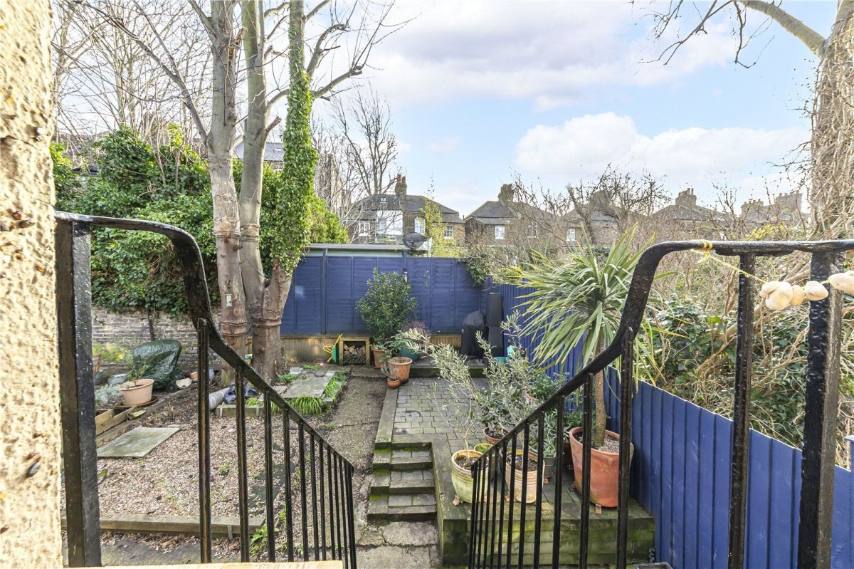 Conran 3 bedroom property for sale in Rokeby Road, Brockley, SE4 £