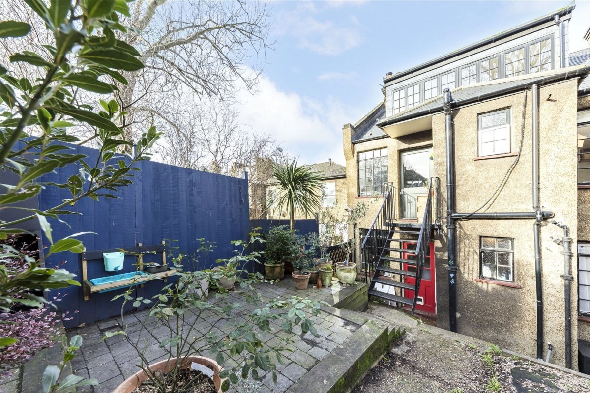 Conran 3 bedroom property for sale in Rokeby Road, Brockley, SE4 £