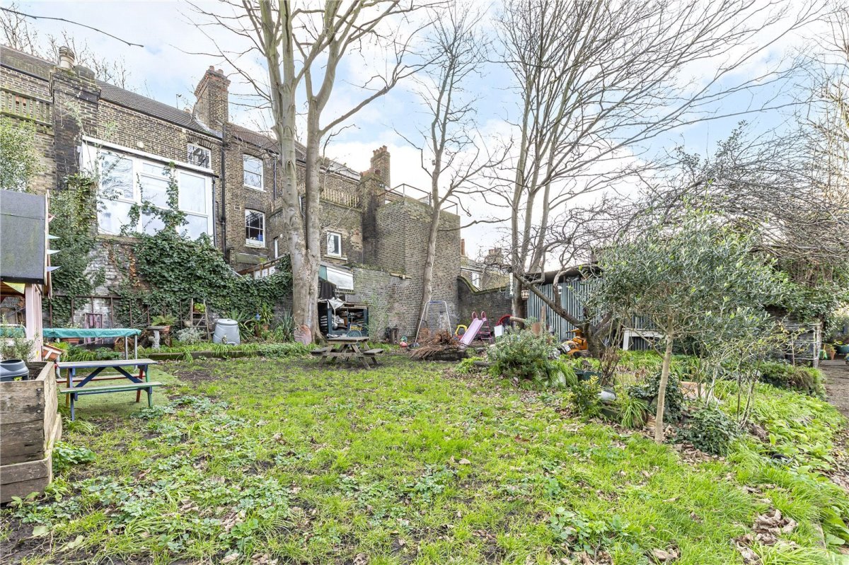 Conran 3 bedroom property for sale in Rokeby Road, Brockley, SE4 £