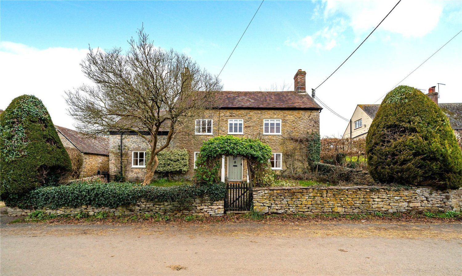 JacksonStops 4 bedroom property for sale in Stourton Caundle