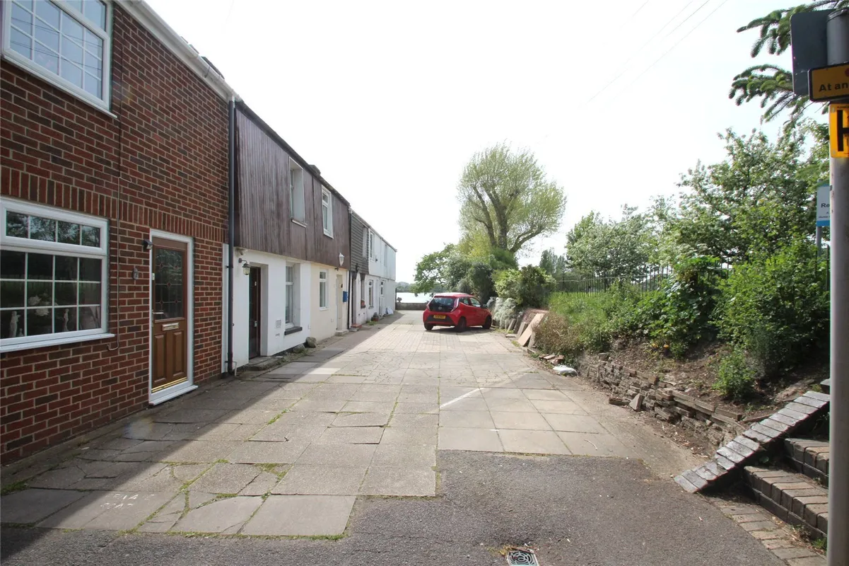 Bath Lane, Fareham, Hampshire, PO16