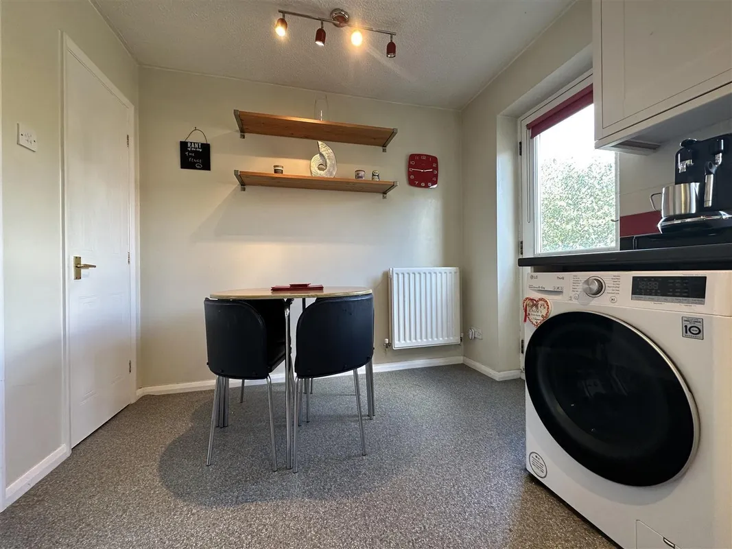 Stonelea Court, Meanwood, Leeds, LS7