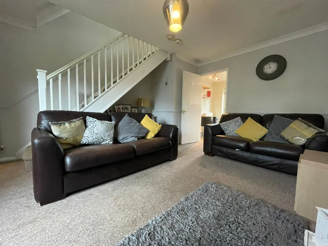 Stonelea Court, Meanwood, Leeds, LS7