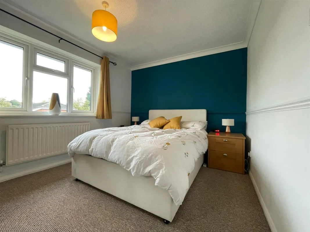 Stonelea Court, Meanwood, Leeds, LS7