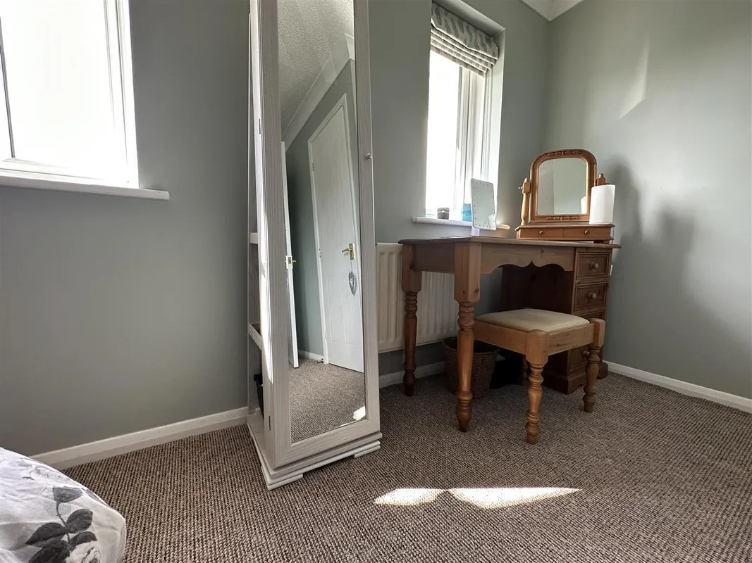 Stonelea Court, Meanwood, Leeds, LS7