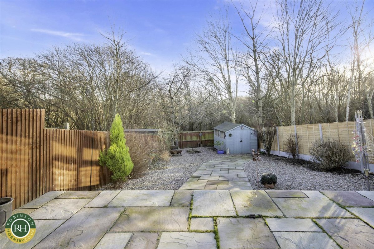 4 bedroom property for sale in Aintree Drive, Balby, Doncaster £385,000