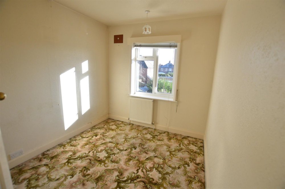 3 bedroom property for sale in Parklands Drive, Loughborough Guide