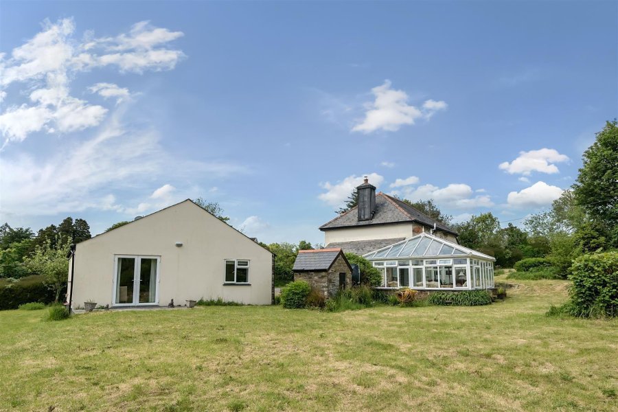 Stags 4 bedroom property for sale in Lydford