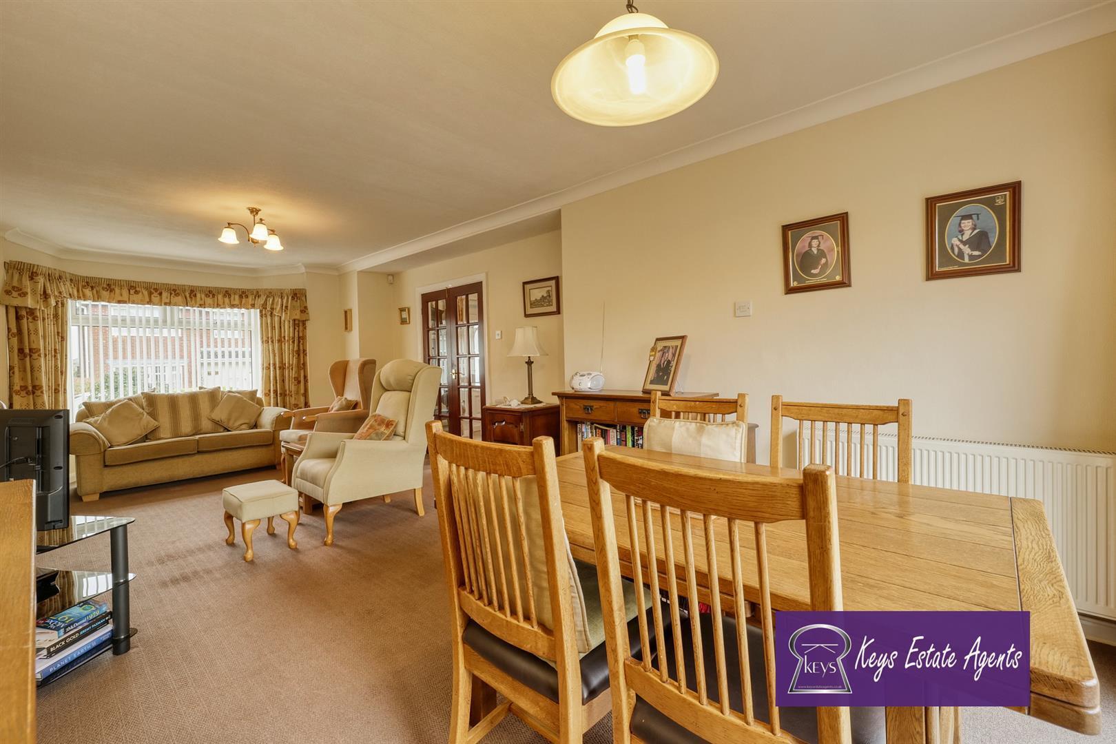 3 bedroom property for sale in Sutherland Crescent, Blythe Bridge